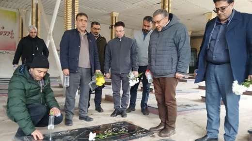 تجدید میثاق کارکنان و مدیریت دامپزشکی استان زنجان با آرمان‌های شهدا در آغاز دهه فجر